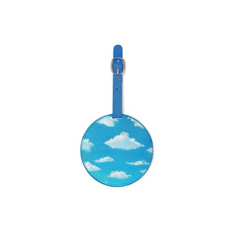 Étiquette à bagage bleu avec des nuage de 8.9cm Kikkerland