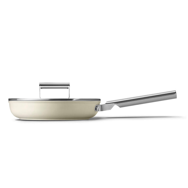 Poêle anti-adhésive 28 cm Crème Mat Années 50 Smeg