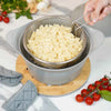 Panier de cuisson et friture en acier inoxydable Cookut Du Bruit dans la Cuisine rempli de pâtes farfalle