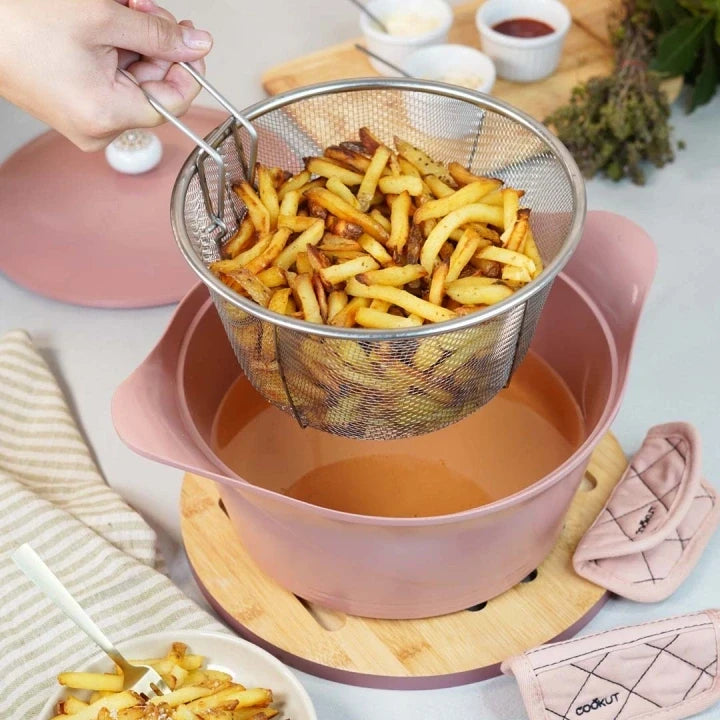 Panier de friture en acier inoxydable Cookut pour cocotte, utilisé par Du Bruit dans la Cuisine pour des frites